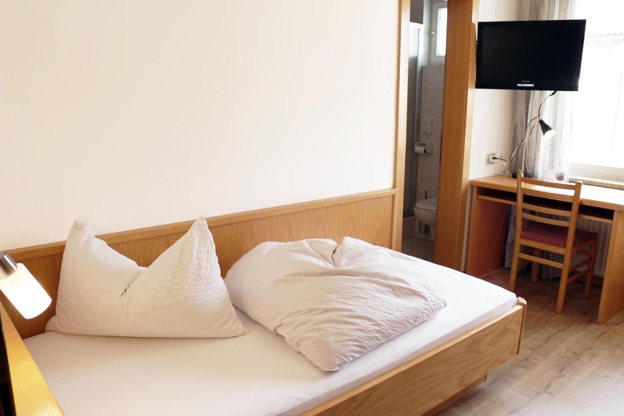 Schenna Garni Eden Bed & Breakfast Bagian luar foto